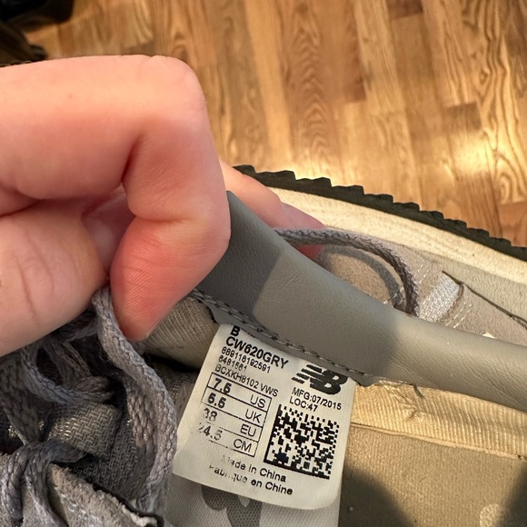 New Balance Sneakers - Picture 3 of 6